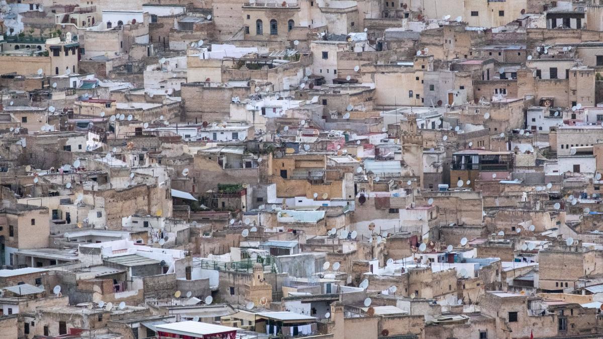 alerta in maroc doua cladiri s au prabusit in fez cel putin 19 oameni au murit