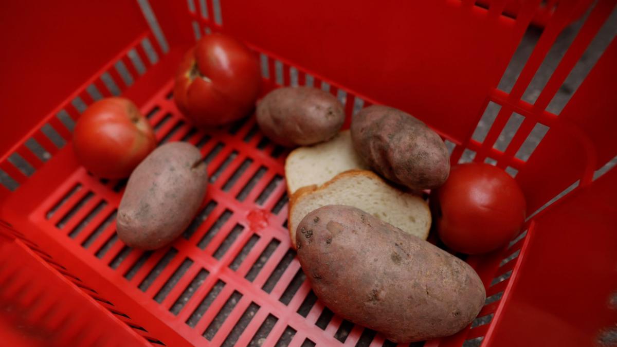 bolojan discuta cu sindicatele si patronatele despre salariul minim pentru anul 2026