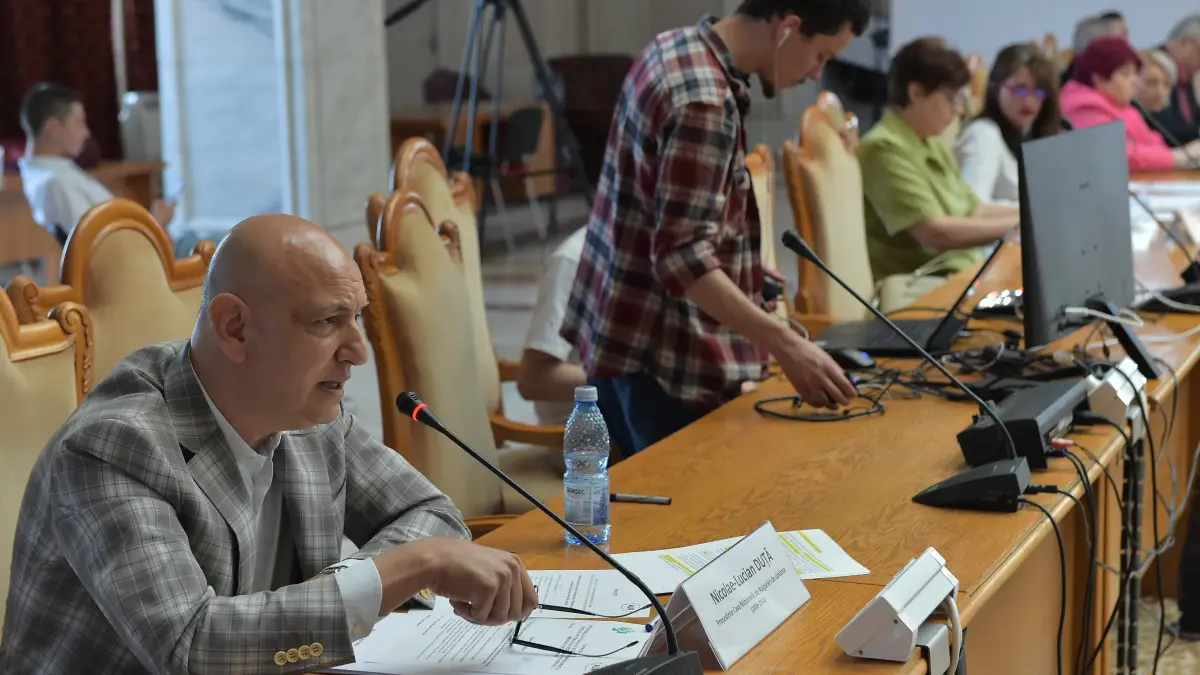 iccj anuleaza condamnarea de 6 ani a fostului sef cnas lucian duta acuzat ca a luat peste 6 milioane de euro mita
