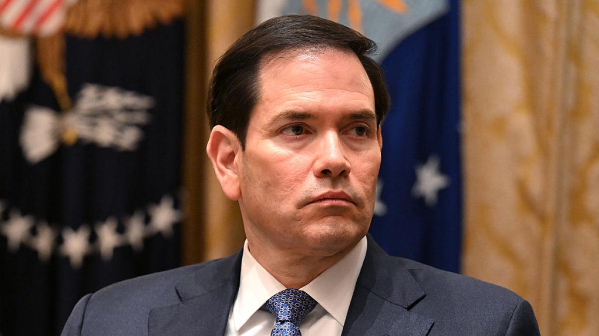marco rubio le cere diplomatilor americani sa revina la fontul times new roman in loc de calibri