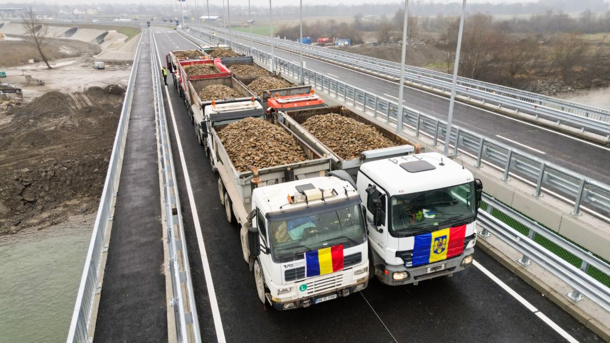 noul pod rutier dintre romania si ucraina peste raul tisa in maramures a trecut testele de rezistenta cand se deschide circulatiei