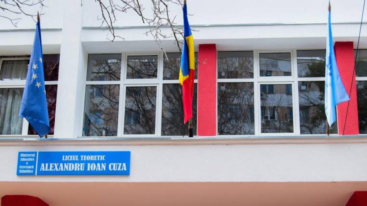 primaria sectorului 3 a inceput lucrari de extindere si modernizare la fostul mf3 celebru pentru filmul liceenii