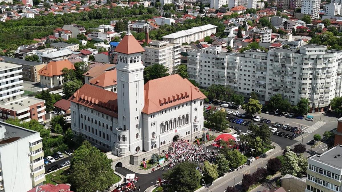 reorganizare si restructurari la primaria sectorului 1 din bucuresti se desfiinteaza directia generala de impozite si taxe locale