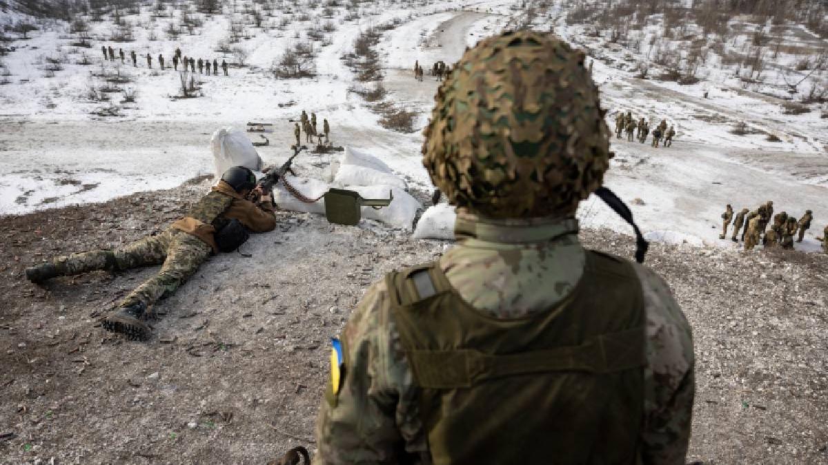 daca vorbim despre un compromis atunci sa fie unul corect de ce vrea rusia donbasul si de ce ucraina refuza sa l cedeze