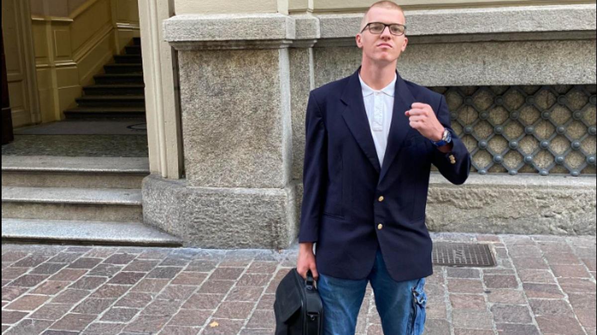 era mort un tanar de 18 ani a carui inima s a oprit pentru 90 de minute a fost readus la viata nu avea puls nu respira