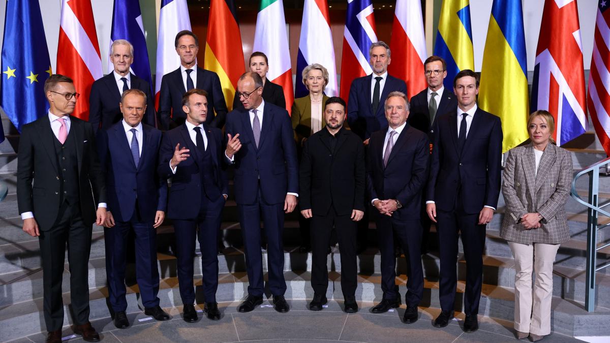 intalnire cruciala intre liderii europeni si volodimir zelenski la paris pentru acordul de pace trump a anuntat ca nu participa