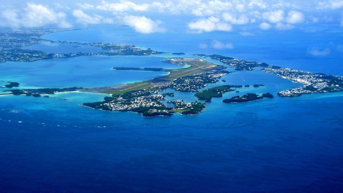 sub insulele bermude a fost descoperita o structura uriasa diferita de orice altceva cunoscut pe pamant