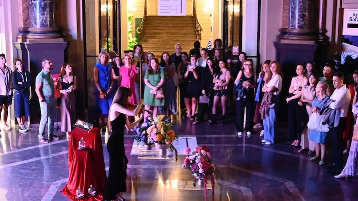 art safari se muta din palatul dacia romania in piata amzei in 2026 vor fi doua sezoane de expozitii