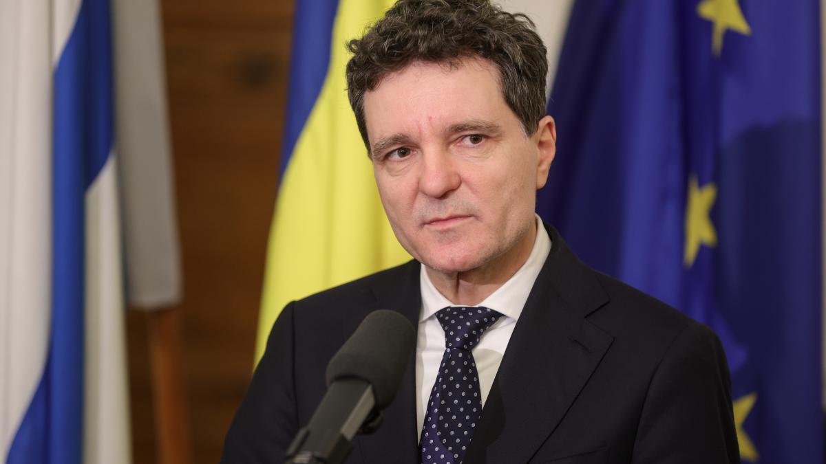 nicusor dan anunta dupa 3 saptamani de la demisia lui mosteanu cand va numi un nou ministru la aparare