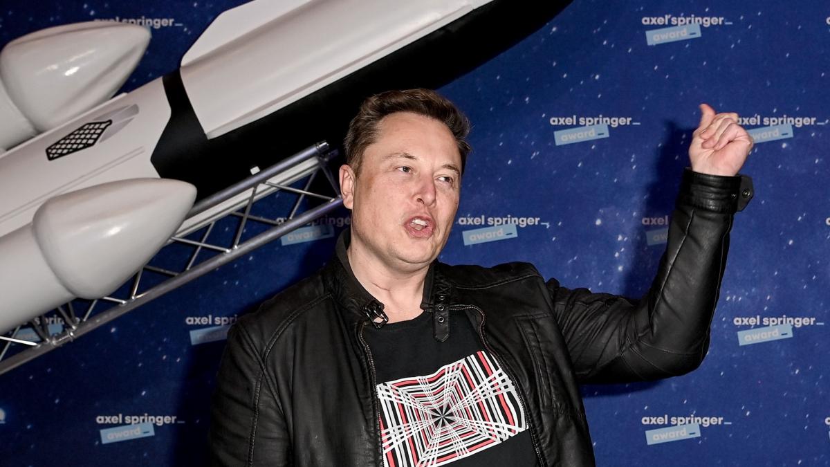 elon musk devine primul om din istorie cu o avere de peste 600 de miliarde de dolari potrivit forbes