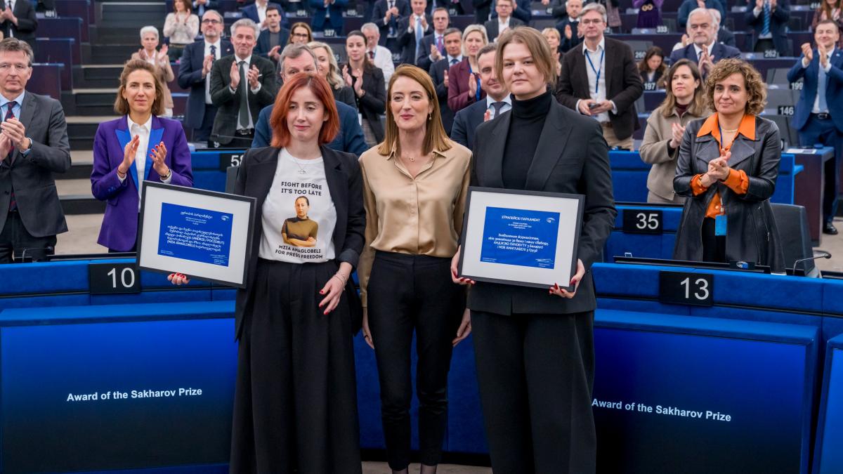 premiul saharov 2025 a fost decernat in plenul parlamentului european cine sunt jurnalistii laureati