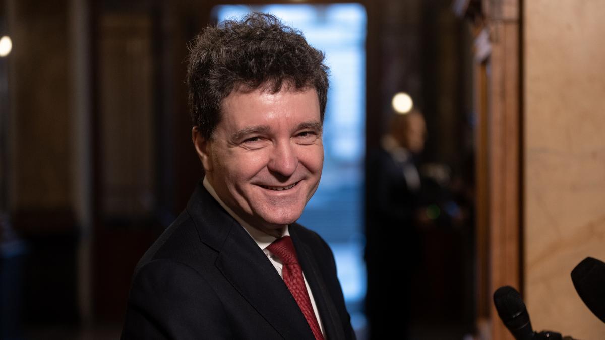 nicusor dan oamenii din csm au fost alesi e ca n politica sunt probleme dar in justitie cand afirmi ceva trebuie sa dovedesti