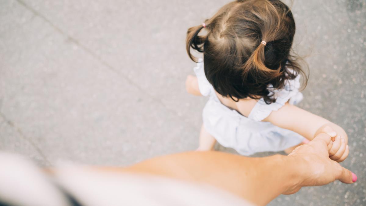 o romanca este acuzata in italia ca si a rapit fiica si a dus o in romania cum a incercat sa si stearga urmele