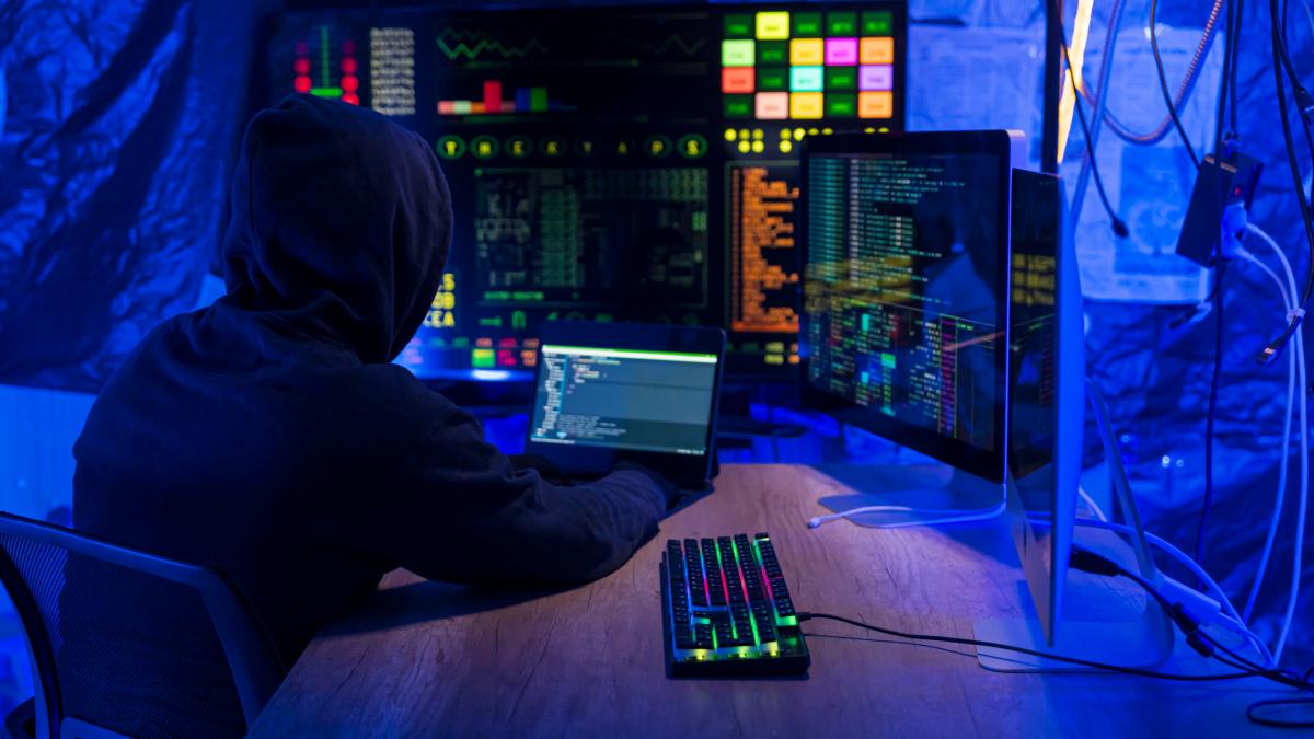 un grup de hackeri a furat datele a 200 de milioane de utilizatori pornhub si ameninta acum ca le va publica