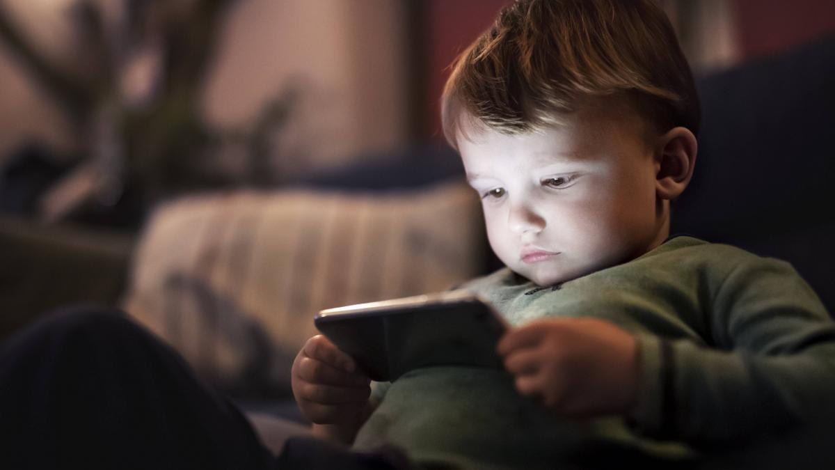 dependenta copiilor de ecrane droguri zahar si jocuri de noroc costa statul 1 35 miliarde de euro pe an