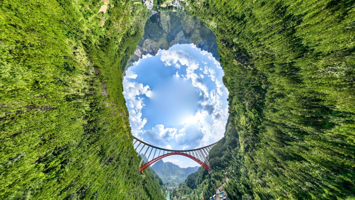 Provincia cu 32.000 de poduri pare un fundal de film SF. Cum arată structurile record: I se mai spune și „Muzeul mondial al podurilor”