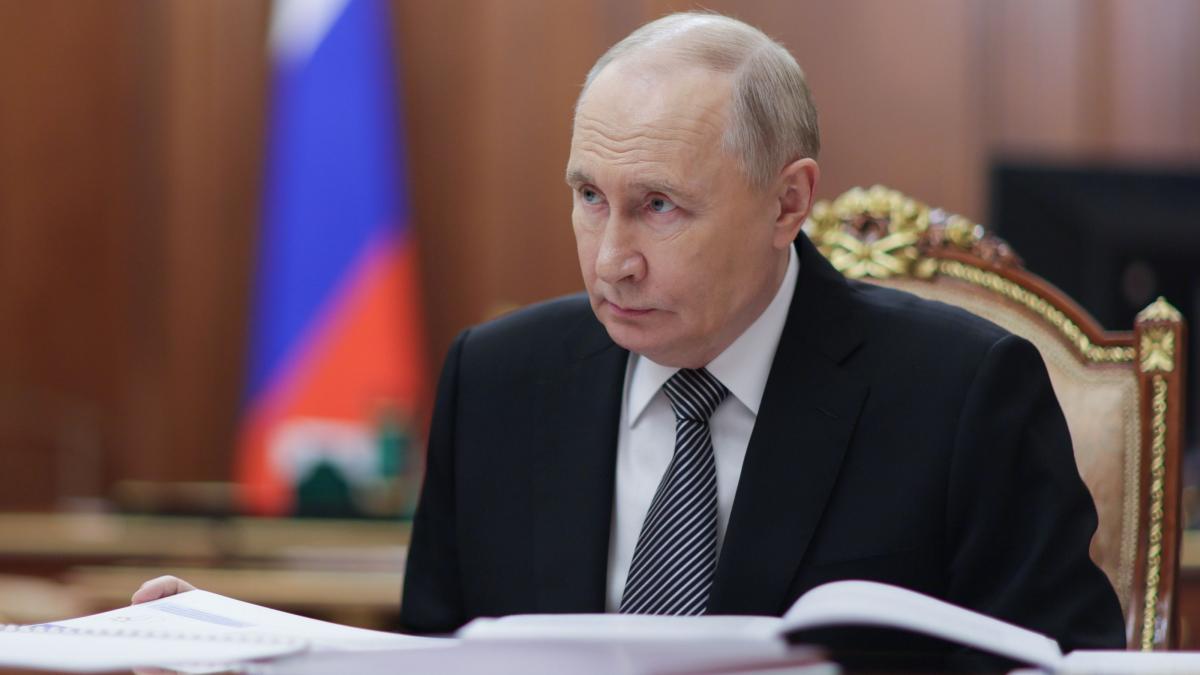 putin este asteptat sa le spuna rusilor la televiziune daca accepta sau nu pacea propusa de trump in ucraina