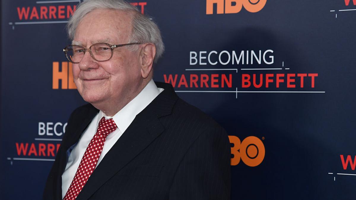 Este supranumit „Dumnezeul investițiilor”. Miliardarul care practică filosofia Zen în viața de zi cu zi și în afacerile sale