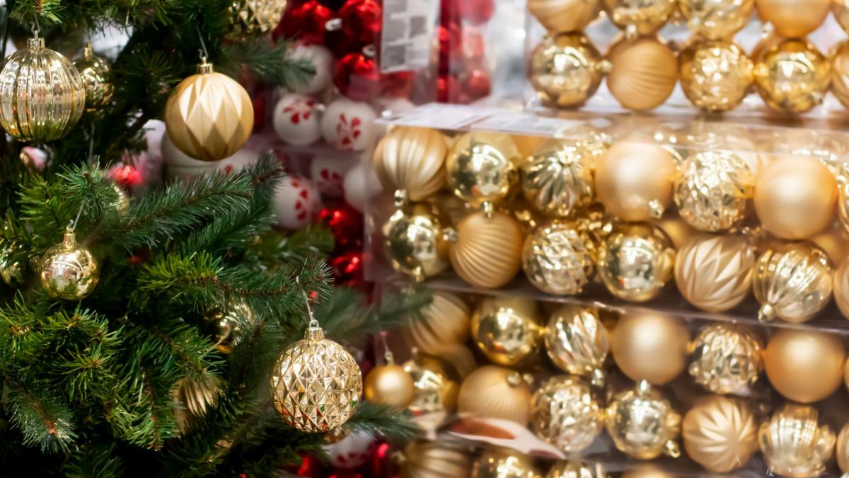 Un bărbat, la un pas de interdicție în magazine după ce a cumpărat 5.000 de globuri: „Inițial am crezut că e o neînțelegere”