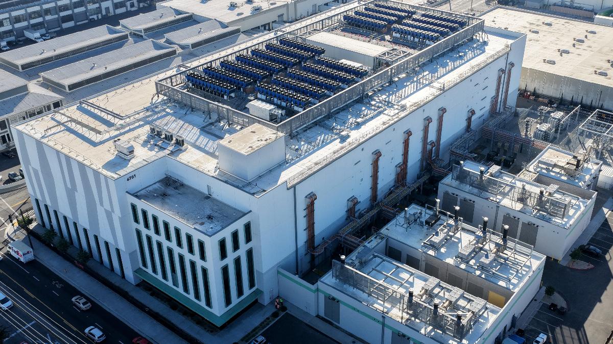 NYT. Pentagonul și giganții AI ai Americii au o vulnerabilitate comună: au nevoie disperată de bateriile Chinei