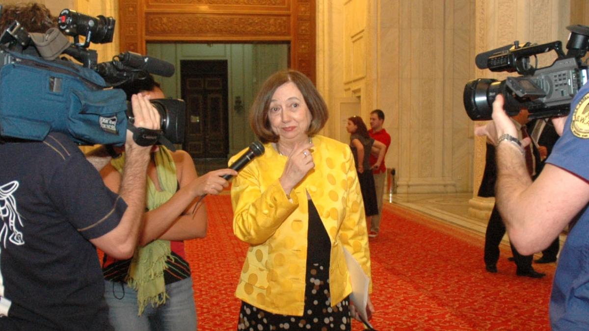 perchezitii la vila in care a locuit rodica stanoiu laptopurile si telefoanele mobile urmeaza sa fie analizate de procurori