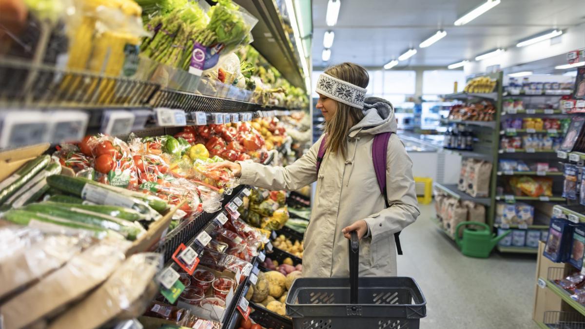 programul magazinelor de craciun si revelion in ce zile este deschis la lidl kaufland carrefour si altele