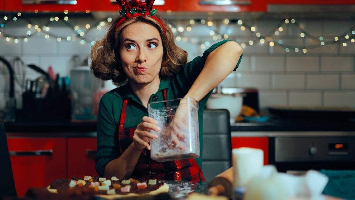 Cozonacul nu e doar desert. E „simbol solar, jertfă, legătură între vii și morți”. Și, surpriză, nu e 100% românesc