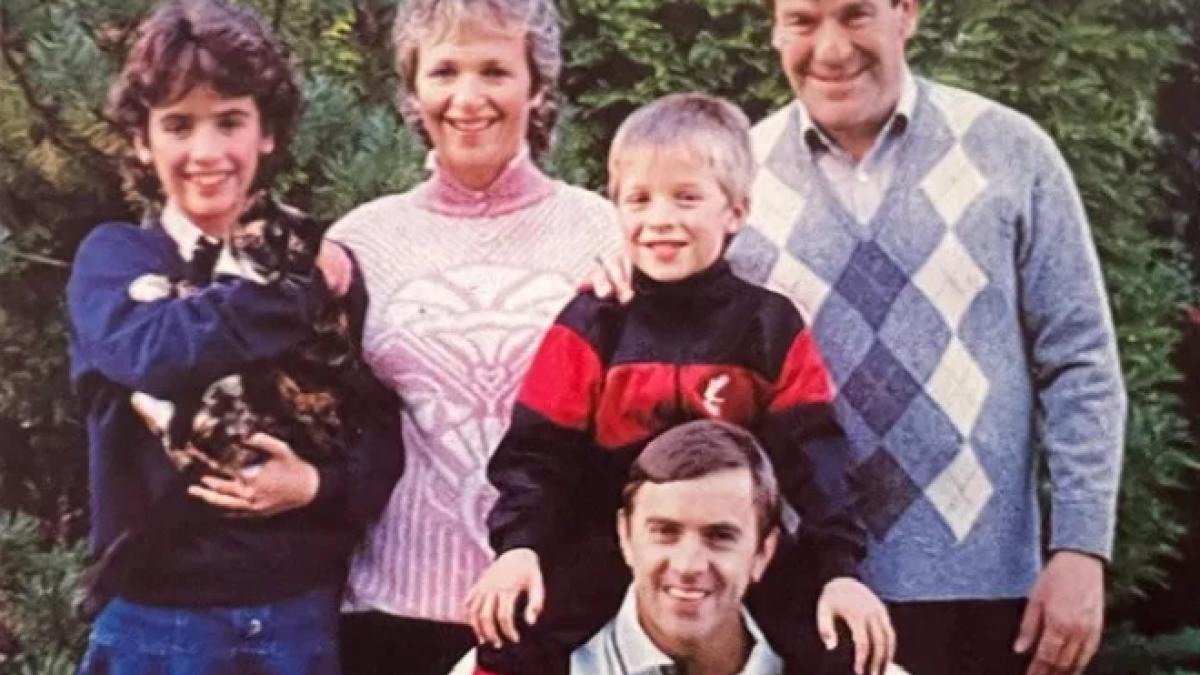 „Am invitat un om al străzii în casa noastră de Crăciun și a rămas cu noi 45 de ani”