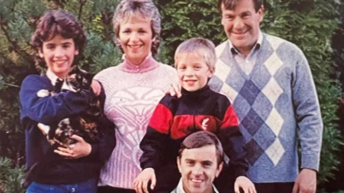 „Am invitat un om al străzii în casa noastră de Crăciun și a rămas cu noi 45 de ani”