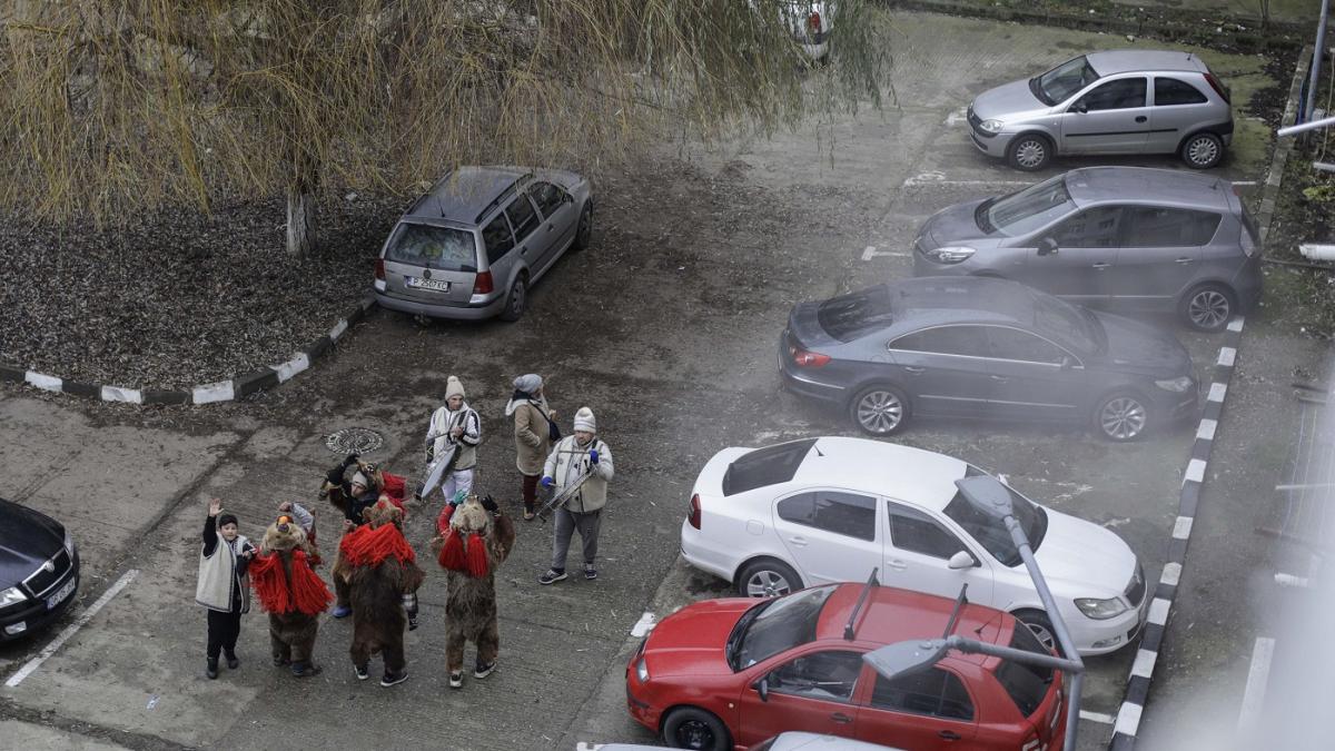 colindator batut cu bata la cluj pentru ca nu stia versurile unei piese