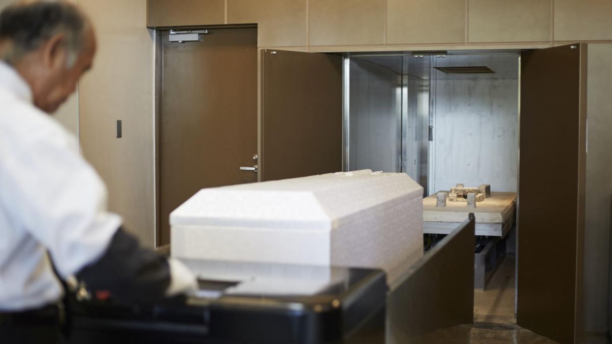 Șoc la o ceremonie funerară: a fost incinerat corpul greșit din cauza unei confuzii