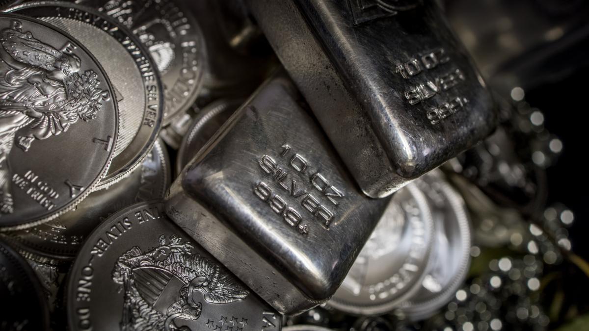 china extinde restrictiile aplicate exporturilor de metale si la argint pe modelul aplicat pamanturilor rare