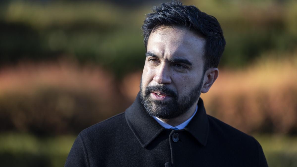 Mamdani depune jurământul ca primar al New York-ului la o stație de metrou abandonată din Manhattan, chiar la miezul nopții de Revelion