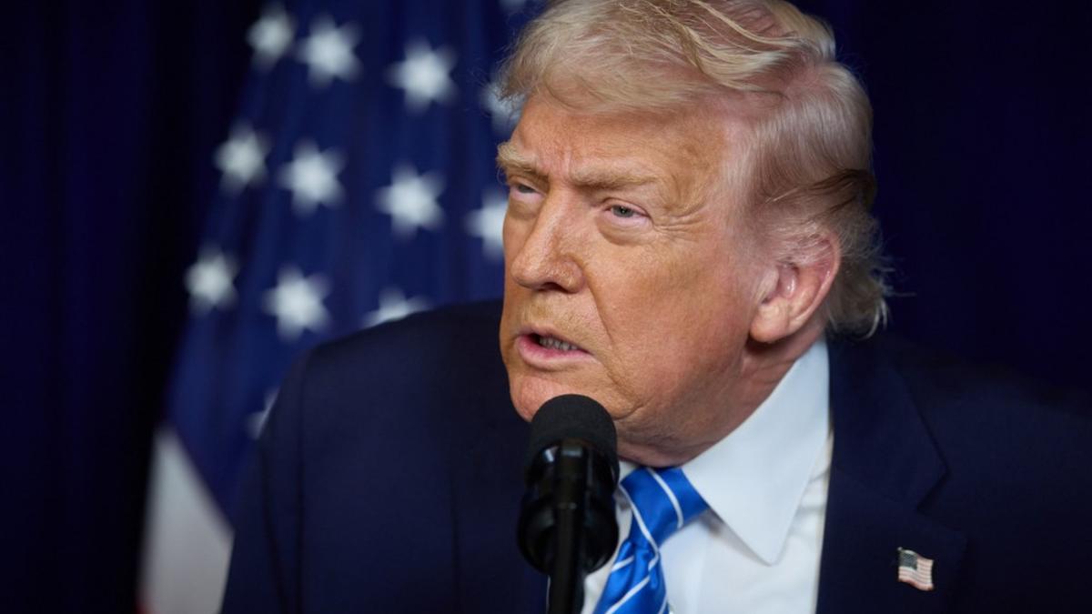 Decizie neașteptată a lui Trump de Revelion: Au fost reduse tarifele vamale pentru mai multe produse de larg consum