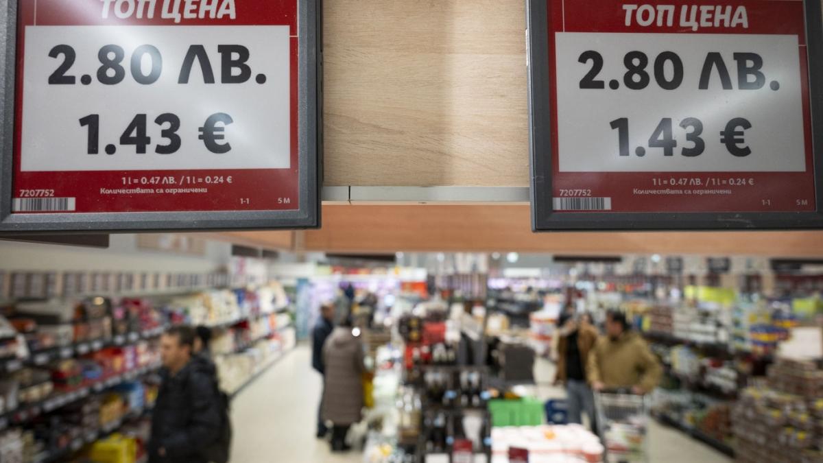 trecerea la euro bulverseaza bulgaria e o nebunie nu avem euro pentru rest o paine care costa 1 leva va fi acum 1 5 euro