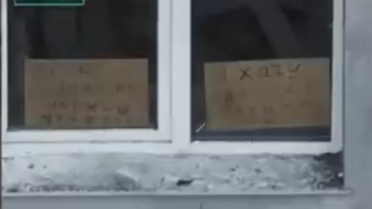 "Va rog să mă luați prizonier, vreau să trăiesc". Un soldat rus s-a predat în Ucraina cu un mesaj văzut de o dronă