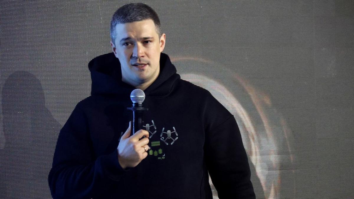 Zelenski schimbă ministrul Apărării și numește un apropiat în vârstă de 34 de ani, responsabil de drone. Ce legătură are cu Elon Musk