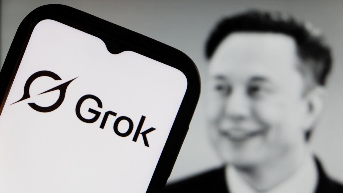 chatbotul grok al lui musk criticat dur pentru ca ar permite utilizatorilor sa dezbrace digital minori si femei in imagini ai pe x