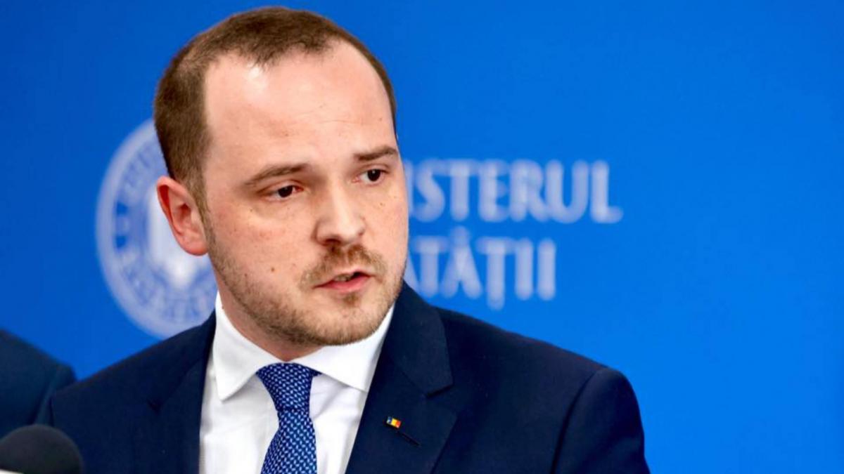 Alexandru Rogobete: "Nu poți ca medic să ai scutire pentru gărzi la spitalul public, dar să faci gărzi la privat"