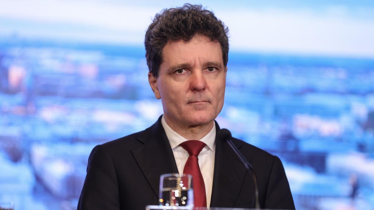 nicusor dan va participa marti la paris la reuniunea coalitiei de vointa unde se va discuta despre planul de pace in ucraina