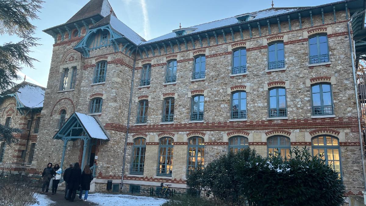 colegiu de spioni fb