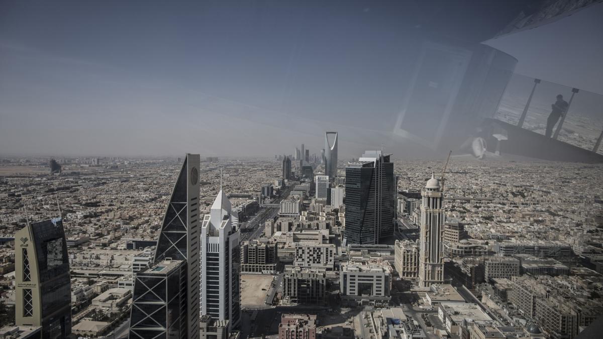 Arabia Saudită își deschide piaţa financiară tuturor investitorilor străini, de la 1 februarie