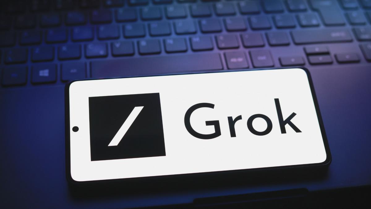 grok dezactiveaza generatorul de imagini pentru majoritatea utilizatorilor dupa revolta provocata de imagini sexuale create cu ai