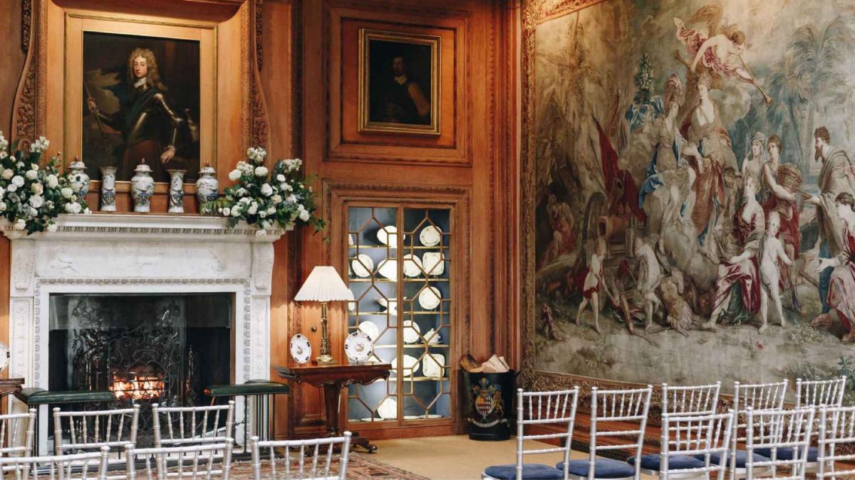 regele charles anunta transformarea de 8 7 milioane de dolari a unei proprietatii regale in spatiu de nunti cum arata acum conacul