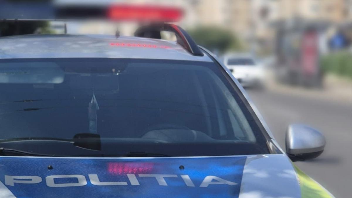 un barbat din hunedoara s a dus la politie ca sa spuna ca sotia l a batut femeia e obligata acum sa poarte dispozitiv de monitorizare