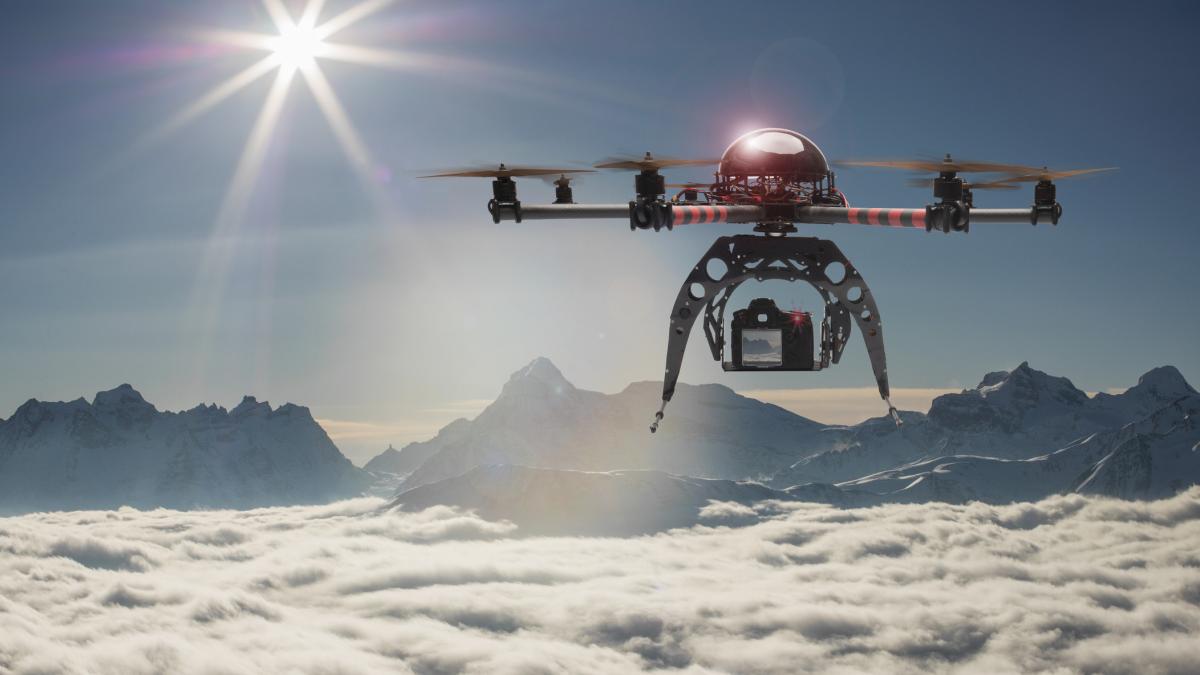 un pixel rosu in zapada cum a rezolvat inteligenta artificiala misterul unui alpinist disparut