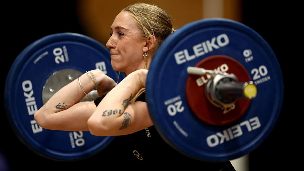 federatia europeana de haltere a retras dreptul poloniei de a gazdui doua campionate europene pentru ca a respins sportivii rusi