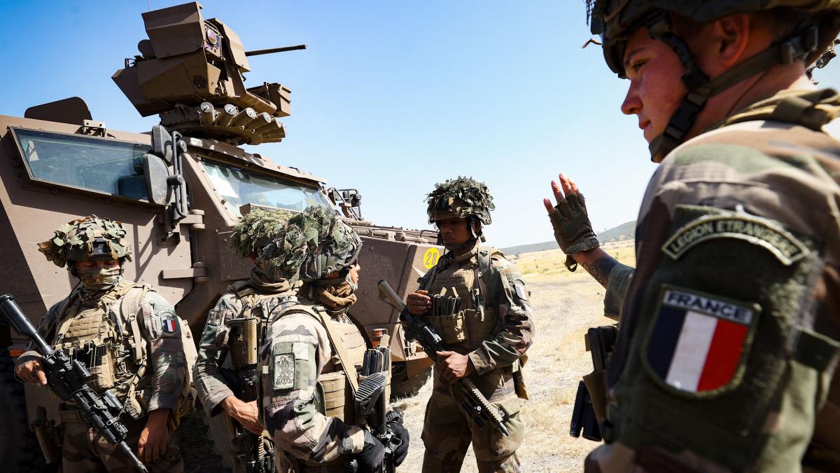 macron a dezvaluit planul de a trimite 6 000 de soldati francezi in ucraina daca se incheie acordul de pace cu rusia