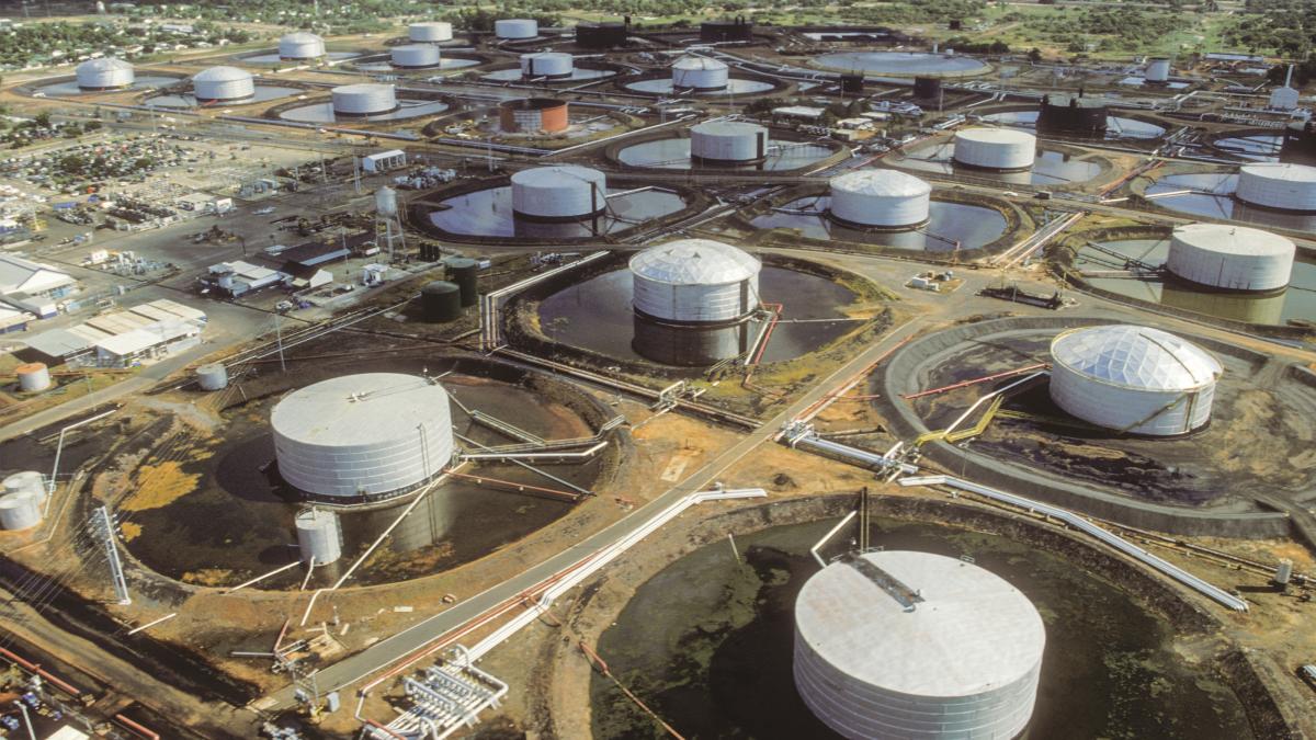 Trump a semnat un decret pentru a proteja veniturile din petrolul venezuelean deţinute în SUA