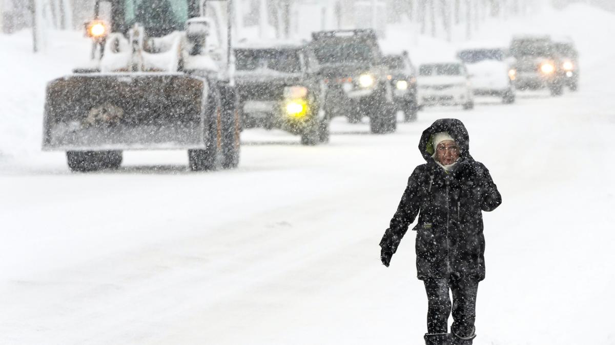 weekend cu vreme extrema jumatate de tara intra sub cod galben de ger va ninge puternic in multe zone inclusiv in bucuresti